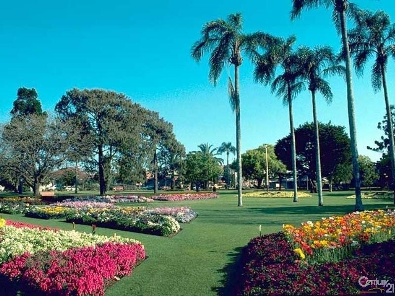 3/226 Herries Street, Newtown QLD 4350