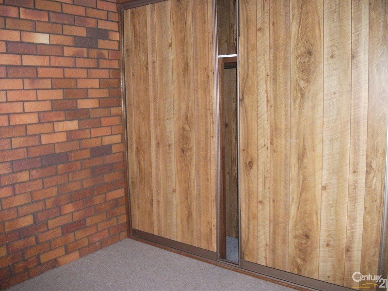 2/5 Riethmuller Street, Kearneys Spring QLD 4350