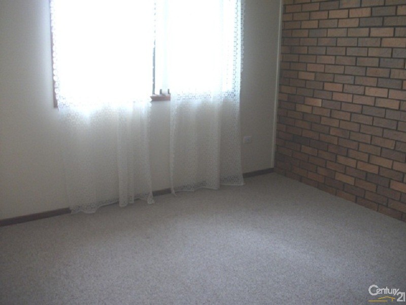 2/5 Riethmuller Street, Kearneys Spring QLD 4350