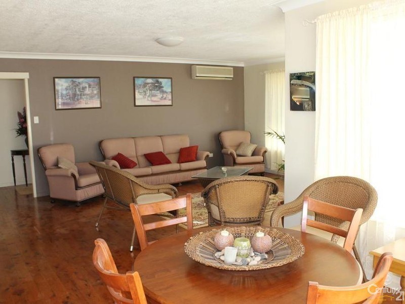 18 Catto Street, Centenary Heights QLD 4350