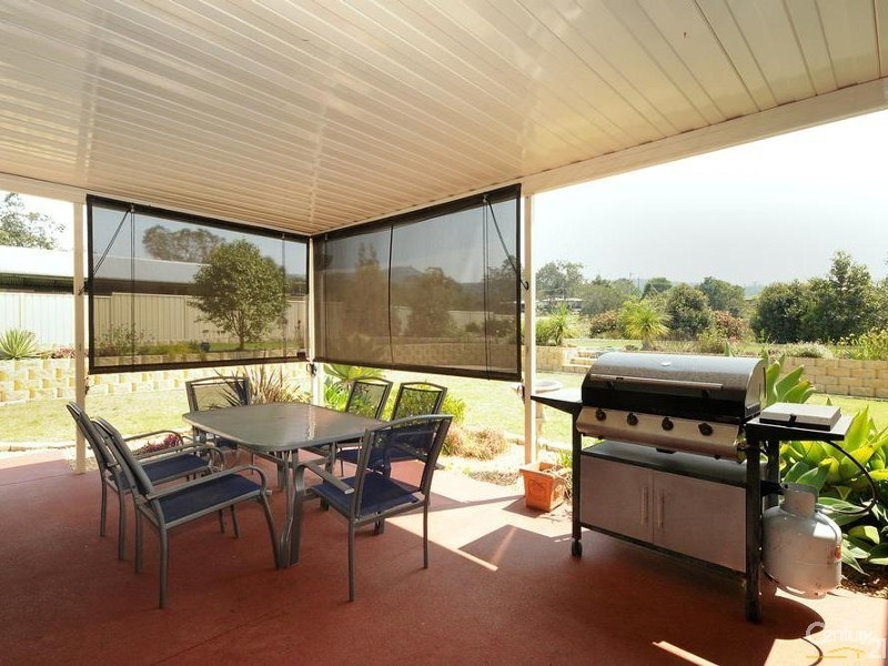 7 Biggs Road, Withcott QLD 4352