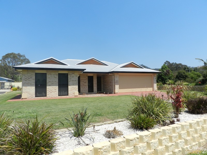 7 Biggs Road, Withcott QLD 4352