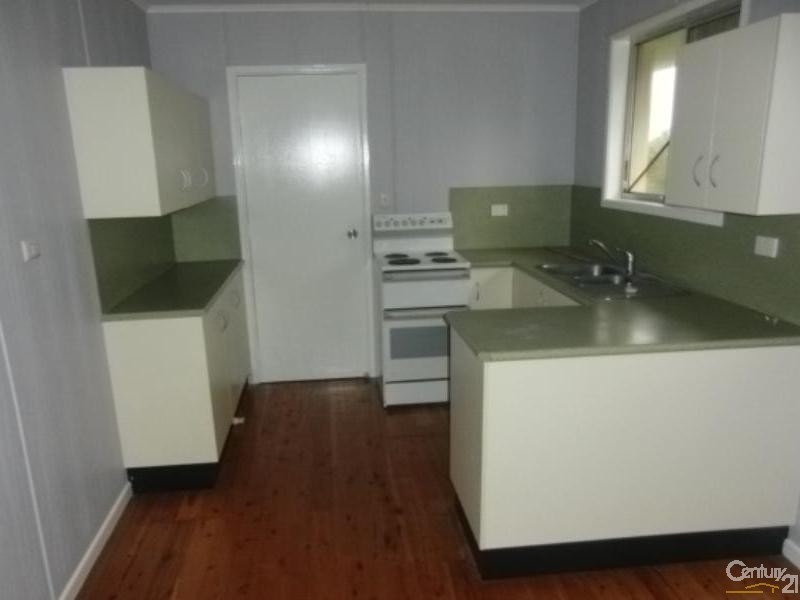 64 Sardon Street, Centenary Heights QLD 4350
