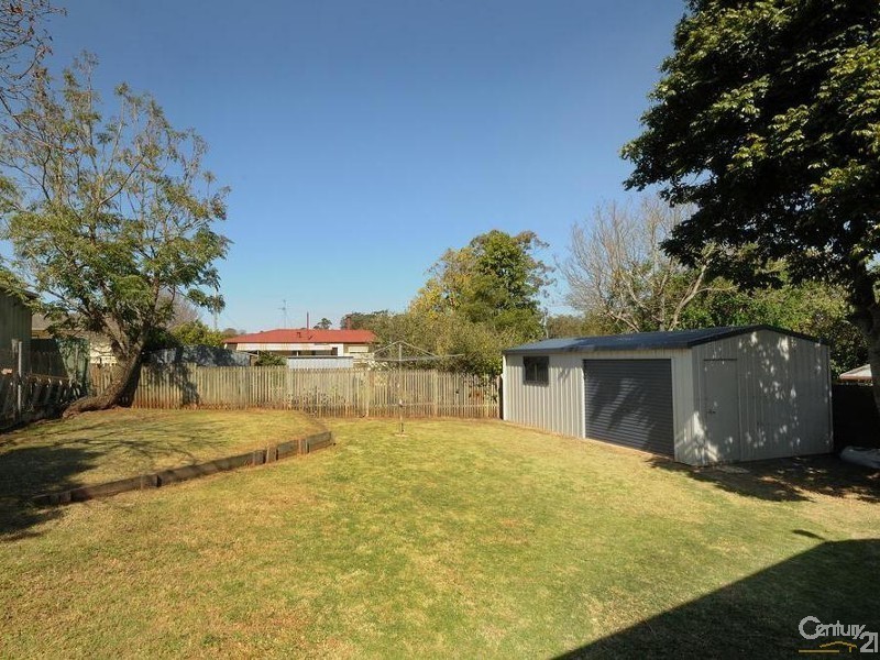 24 Loveday Street, Rangeville QLD 4350