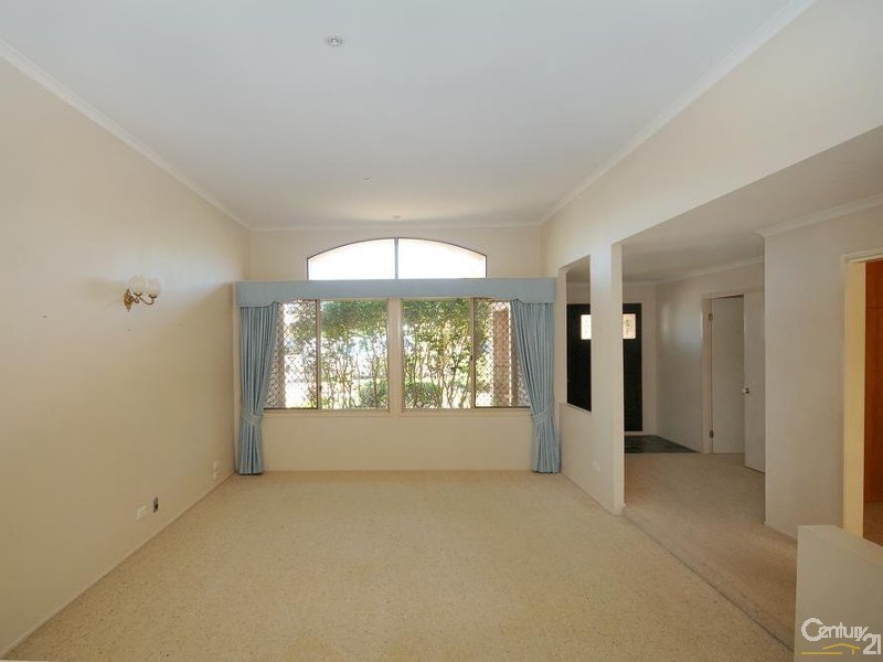 9 Fern Drive, Kearneys Spring QLD 4350