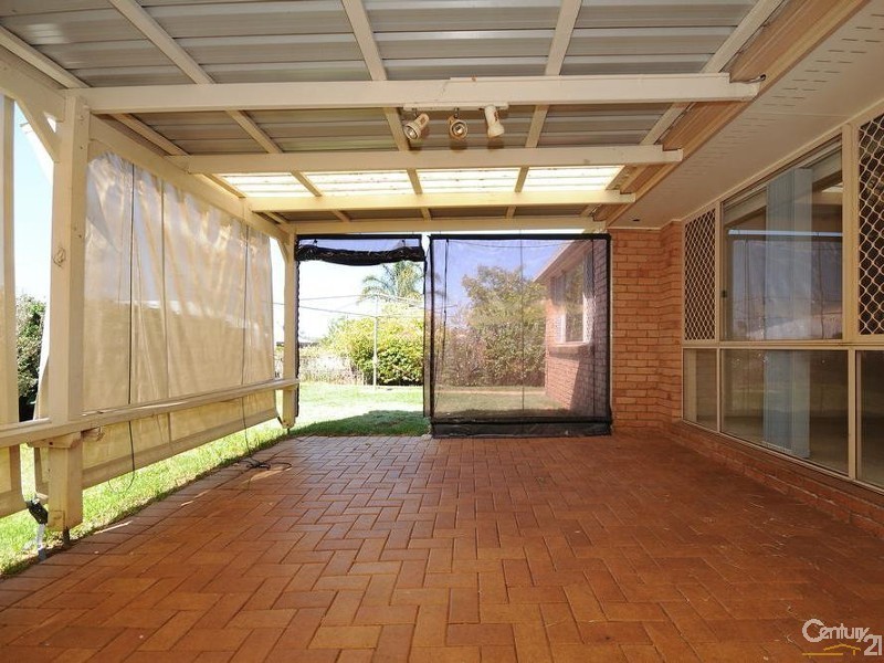 9 Fern Drive, Kearneys Spring QLD 4350