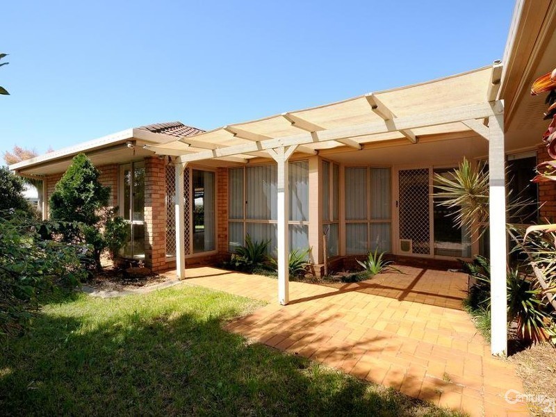 9 Fern Drive, Kearneys Spring QLD 4350