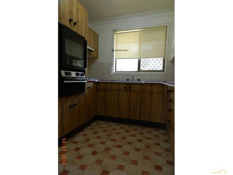 1/8 Garde Street, Centenary Heights QLD 4350