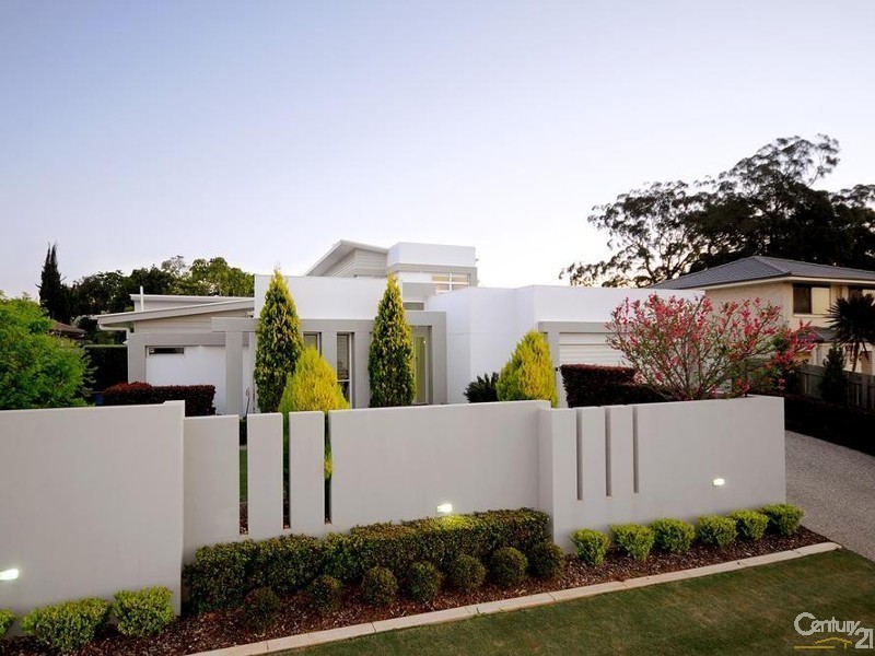 6 Saba Court, Middle Ridge QLD 4350