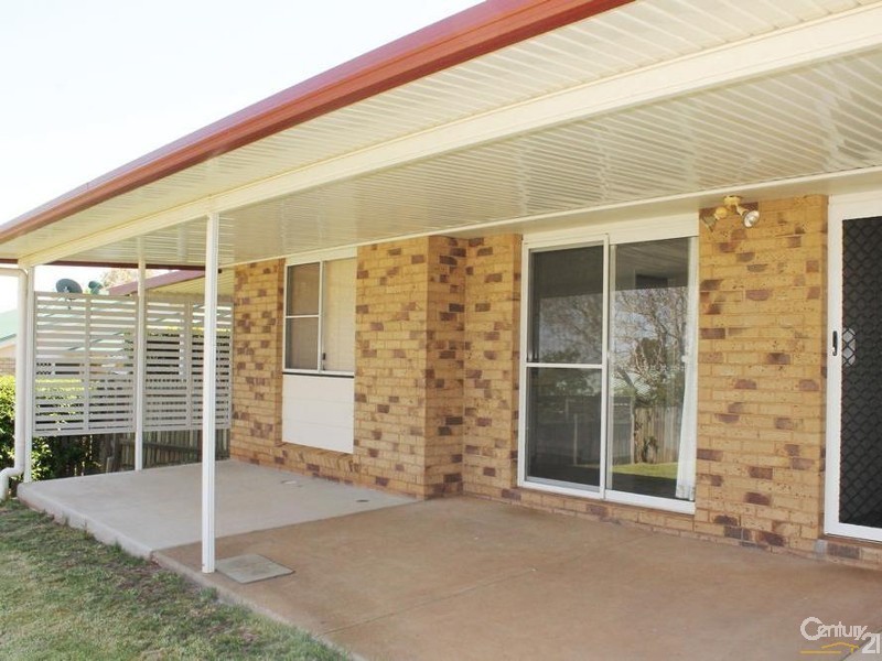 90 Wuth Street, Darling Heights QLD 4350