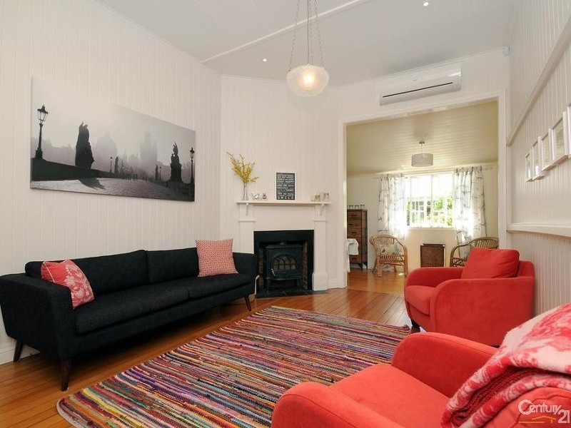 21 Bothwell Street, Newtown QLD 4350