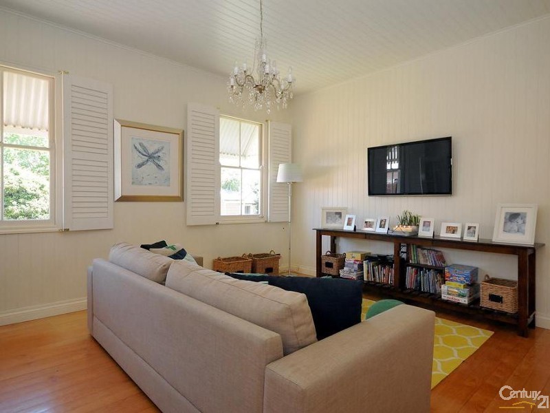 21 Bothwell Street, Newtown QLD 4350