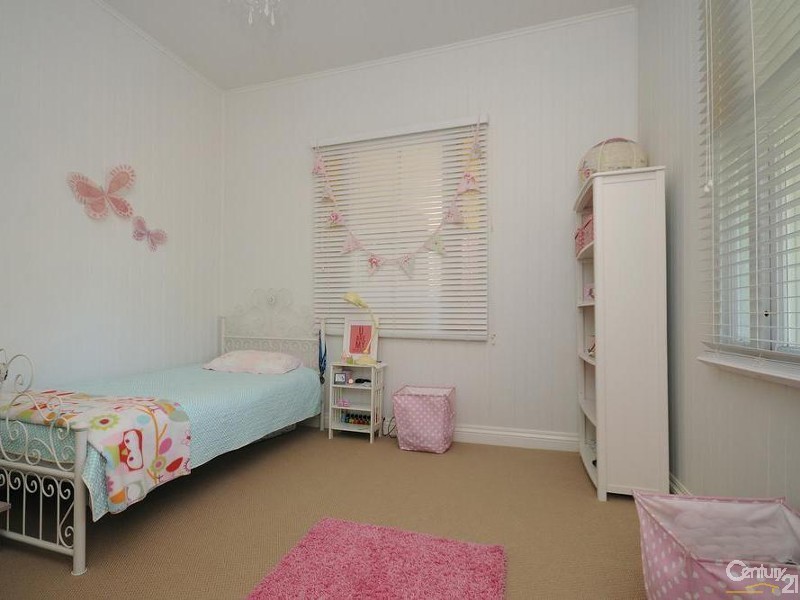 21 Bothwell Street, Newtown QLD 4350