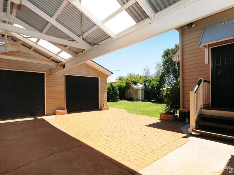 21 Bothwell Street, Newtown QLD 4350