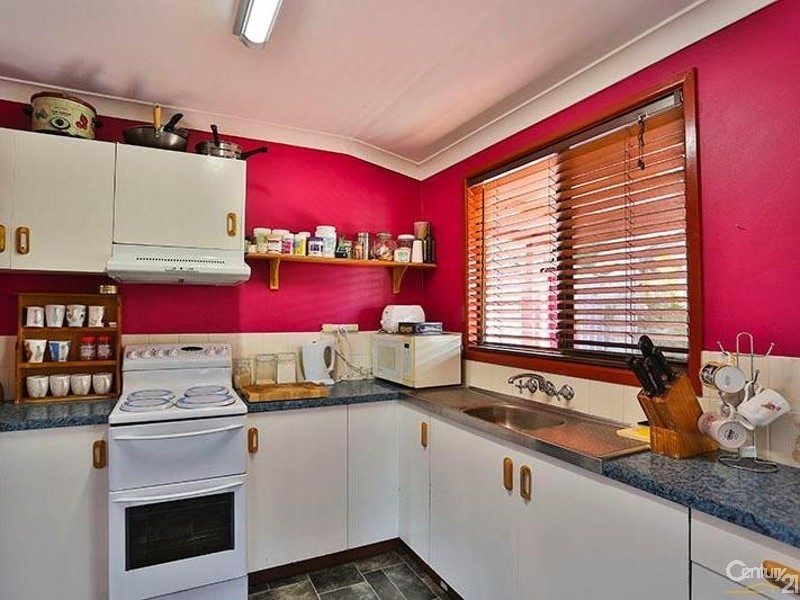 1 Riethmuller Street, Kearneys Spring QLD 4350