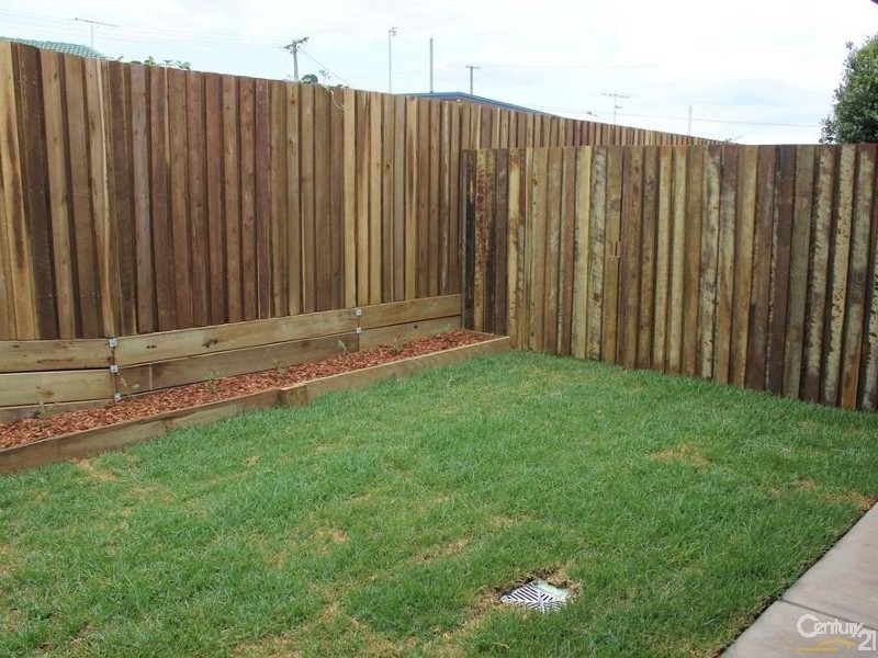 1/1 Lacaze Street, Wilsonton QLD 4350