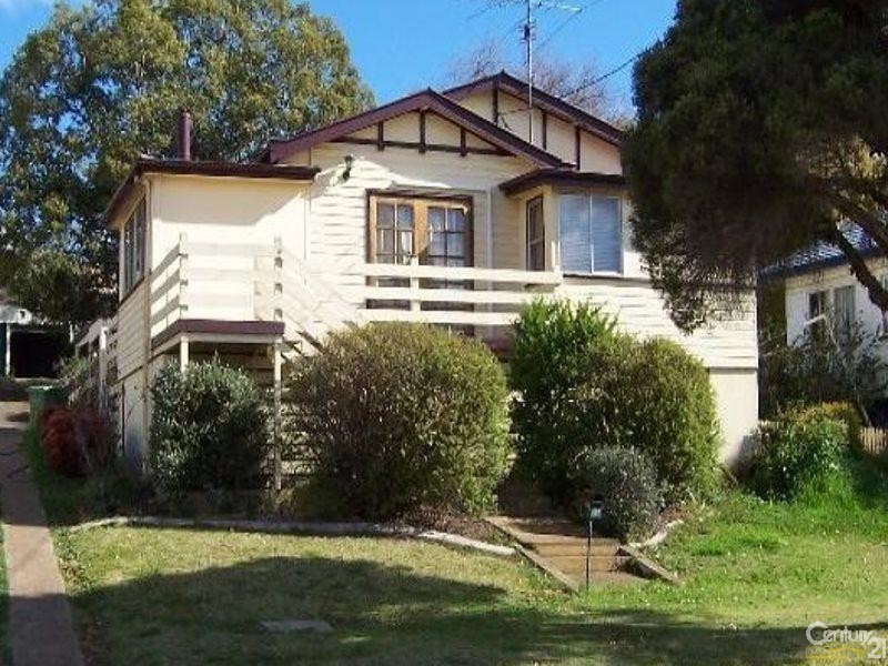24 Christmas Street, North Toowoomba QLD 4350