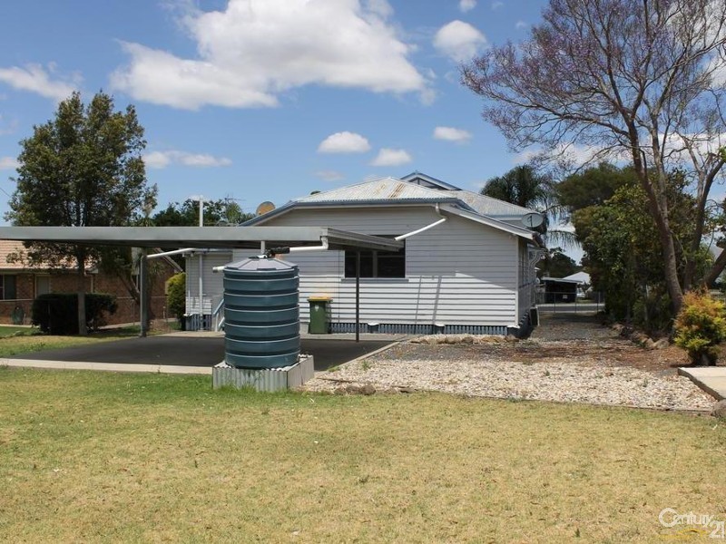 17 Copp Street, Pittsworth QLD 4356
