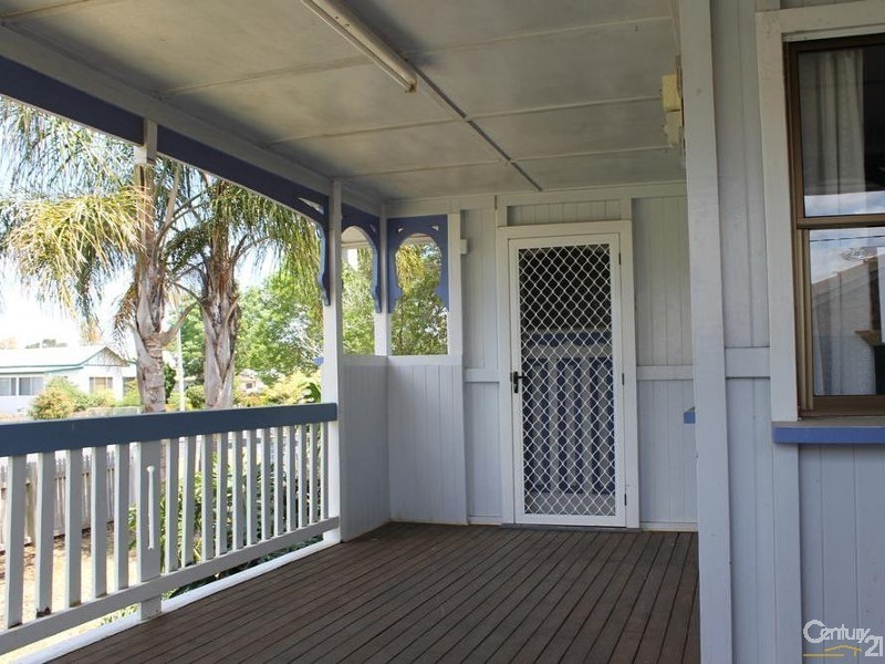 17 Copp Street, Pittsworth QLD 4356