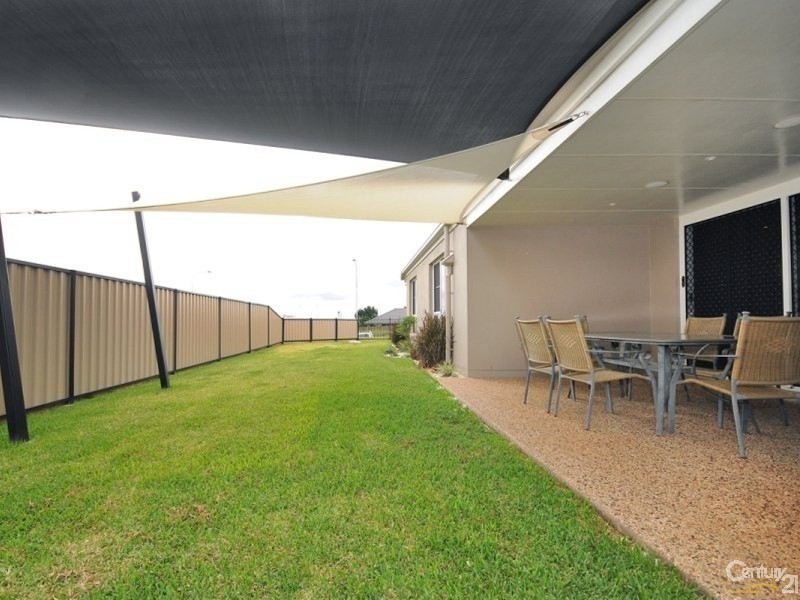 2 Stedman Street, Middle Ridge QLD 4350