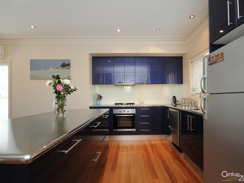 44 Harvey Street, Mount Lofty QLD 4350