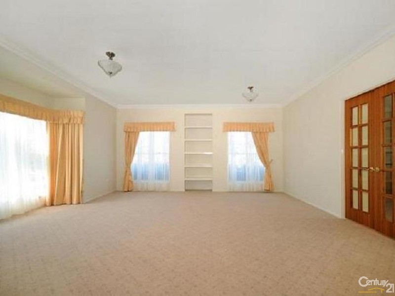 2 Donaghy Court, Middle Ridge QLD 4350