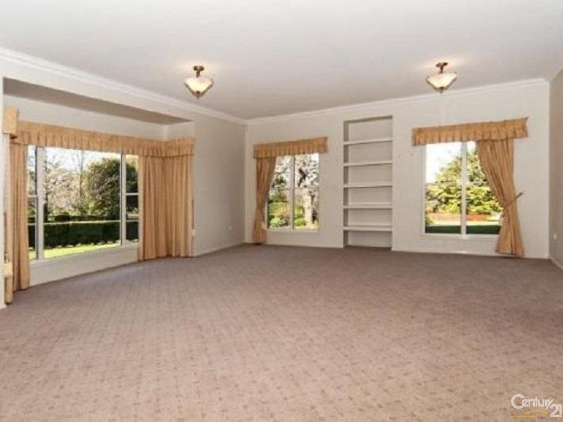 2 Donaghy Court, Middle Ridge QLD 4350