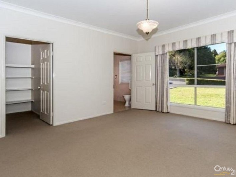 2 Donaghy Court, Middle Ridge QLD 4350