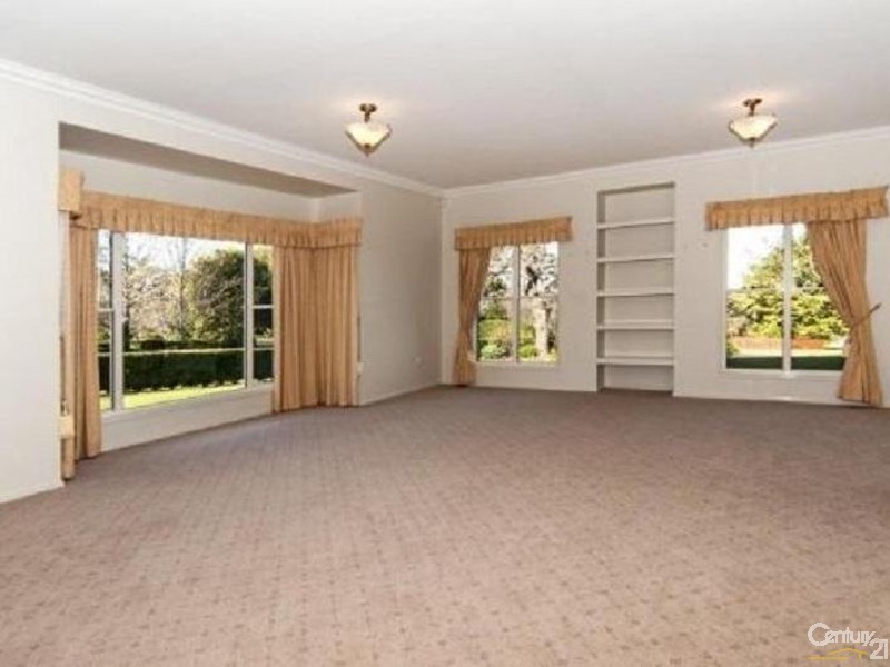 2 Donaghy Court, Middle Ridge QLD 4350