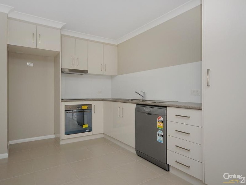 3/37 Boyett Street, Centenary Heights QLD 4350