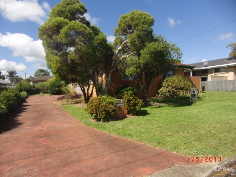 2/16 Kirklees Street, Newtown QLD 4350