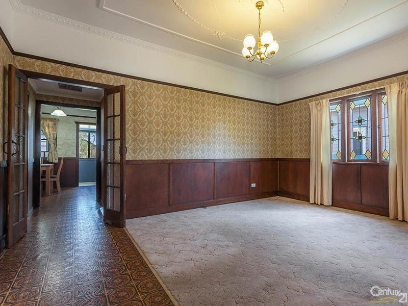 239 Hume Street, South Toowoomba QLD 4350