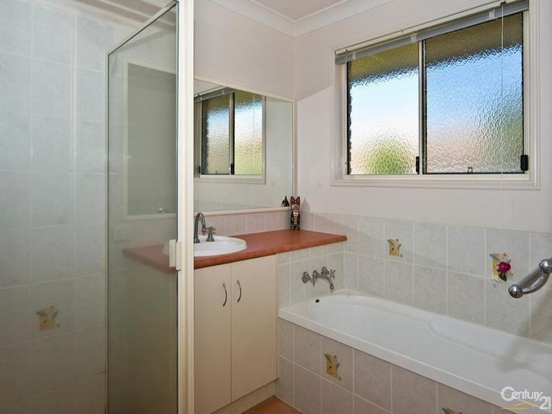 6 Mason Court, Kearneys Spring QLD 4350
