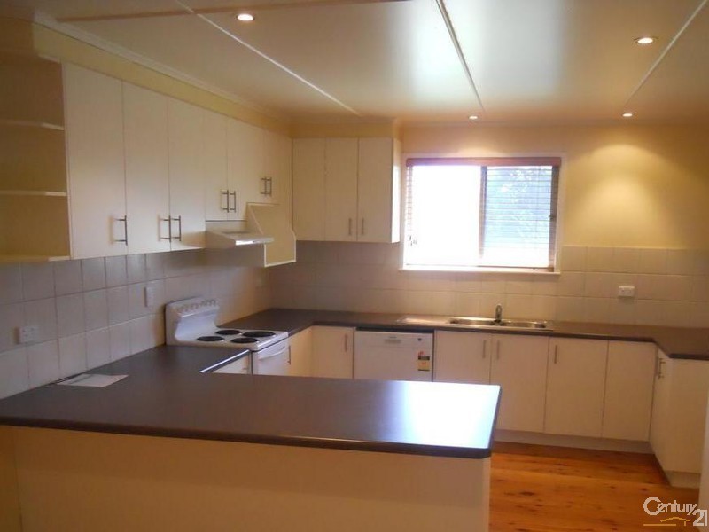 32 Dalgleish Street, South Toowoomba QLD 4350