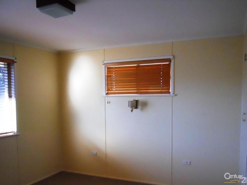 32 Dalgleish Street, South Toowoomba QLD 4350