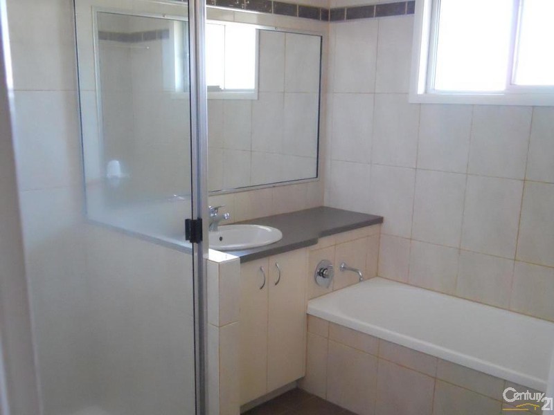 32 Dalgleish Street, South Toowoomba QLD 4350