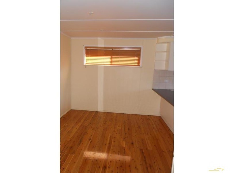 32 Dalgleish Street, South Toowoomba QLD 4350