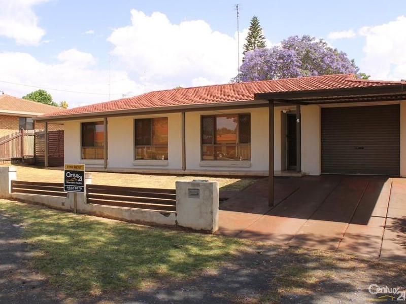 6 Carey Street, Kearneys Spring QLD 4350