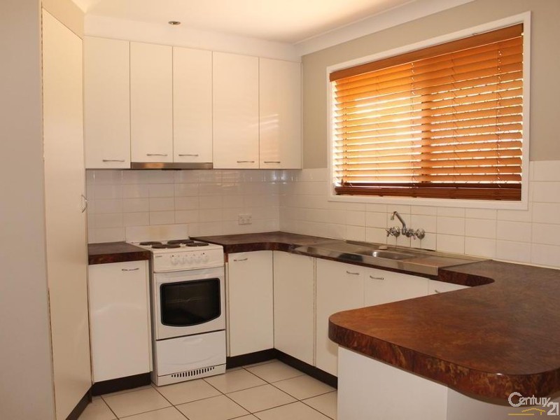 6 Carey Street, Kearneys Spring QLD 4350