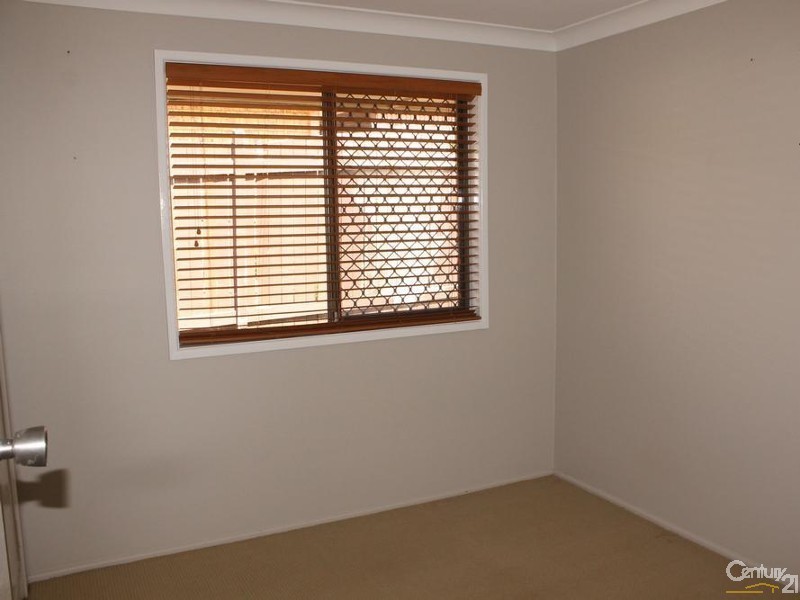 6 Carey Street, Kearneys Spring QLD 4350