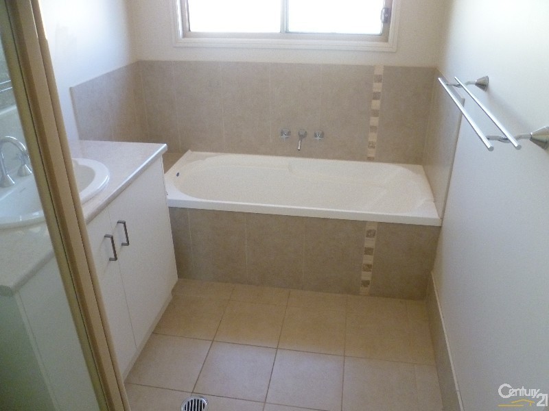 7/16 Anzac Avenue, Newtown QLD 4350