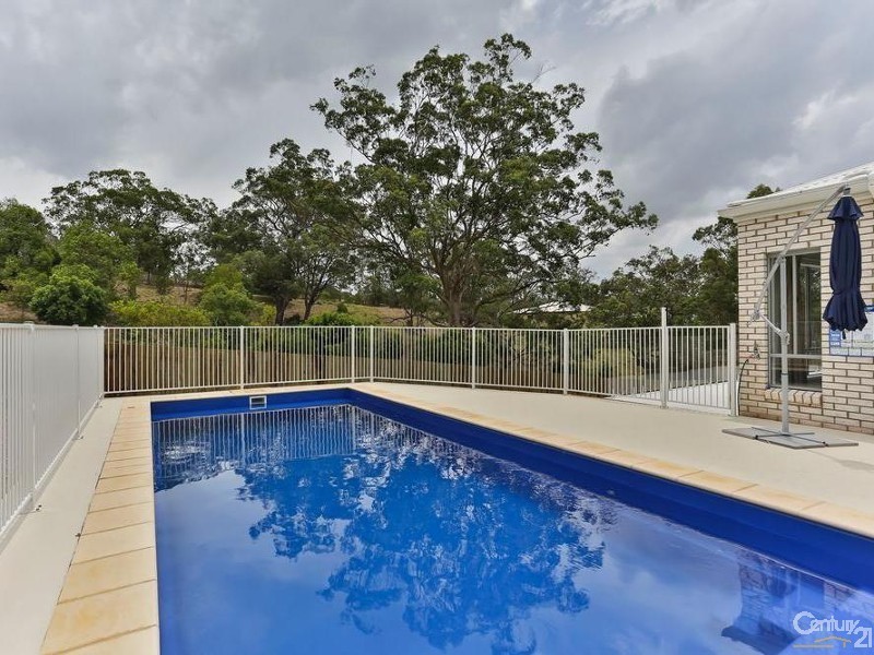 37 Piccadilly Court, Mount Lofty QLD 4350