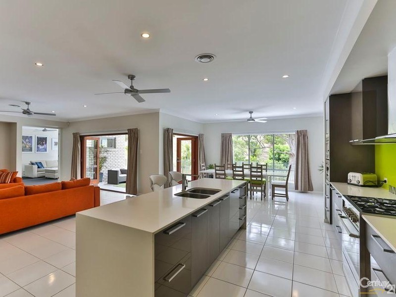 37 Piccadilly Court, Mount Lofty QLD 4350