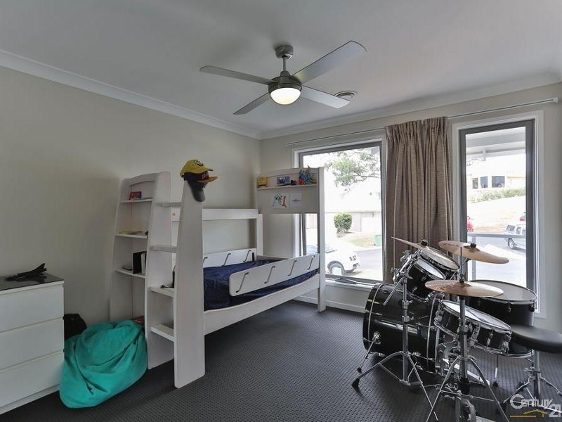 37 Piccadilly Court, Mount Lofty QLD 4350