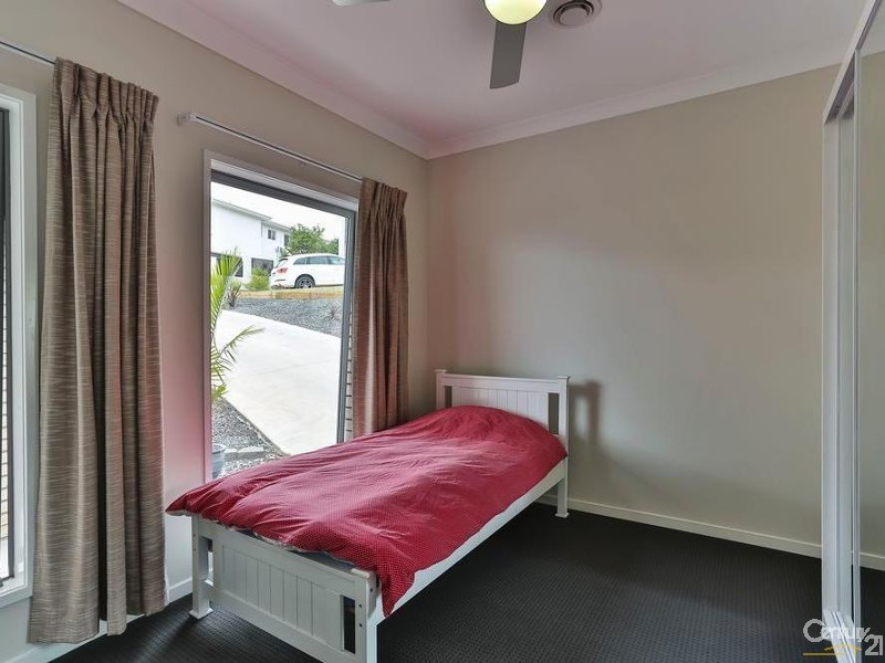 37 Piccadilly Court, Mount Lofty QLD 4350