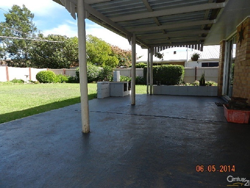 42 Paull Street, Wilsonton QLD 4350