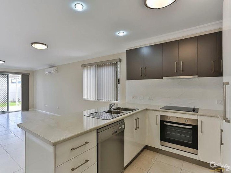 9 Whitley Court, Glenvale QLD 4350