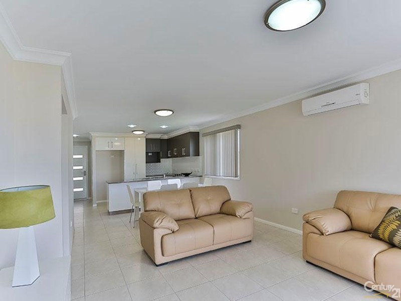 9 Whitley Court, Glenvale QLD 4350