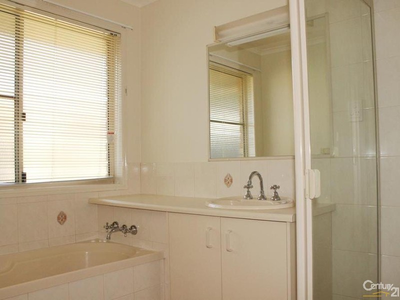 26 Biscay Crescent, Glenvale QLD 4350