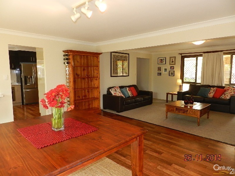 1 Jasmine Court, Centenary Heights QLD 4350